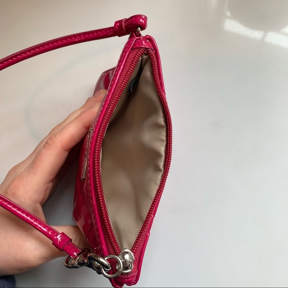 Coach pink wristlet, quilted patent leather - Picture 7 of 8